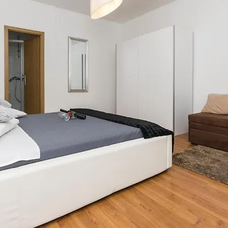 Vakantiehuis Nice In Sveti Petar With House Sea View *