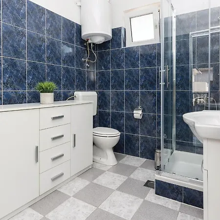 Vakantiehuis Nice In Sveti Petar With House Sea View